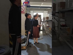 एक्रिलिक कुर्सी उत्पादन दृश्य